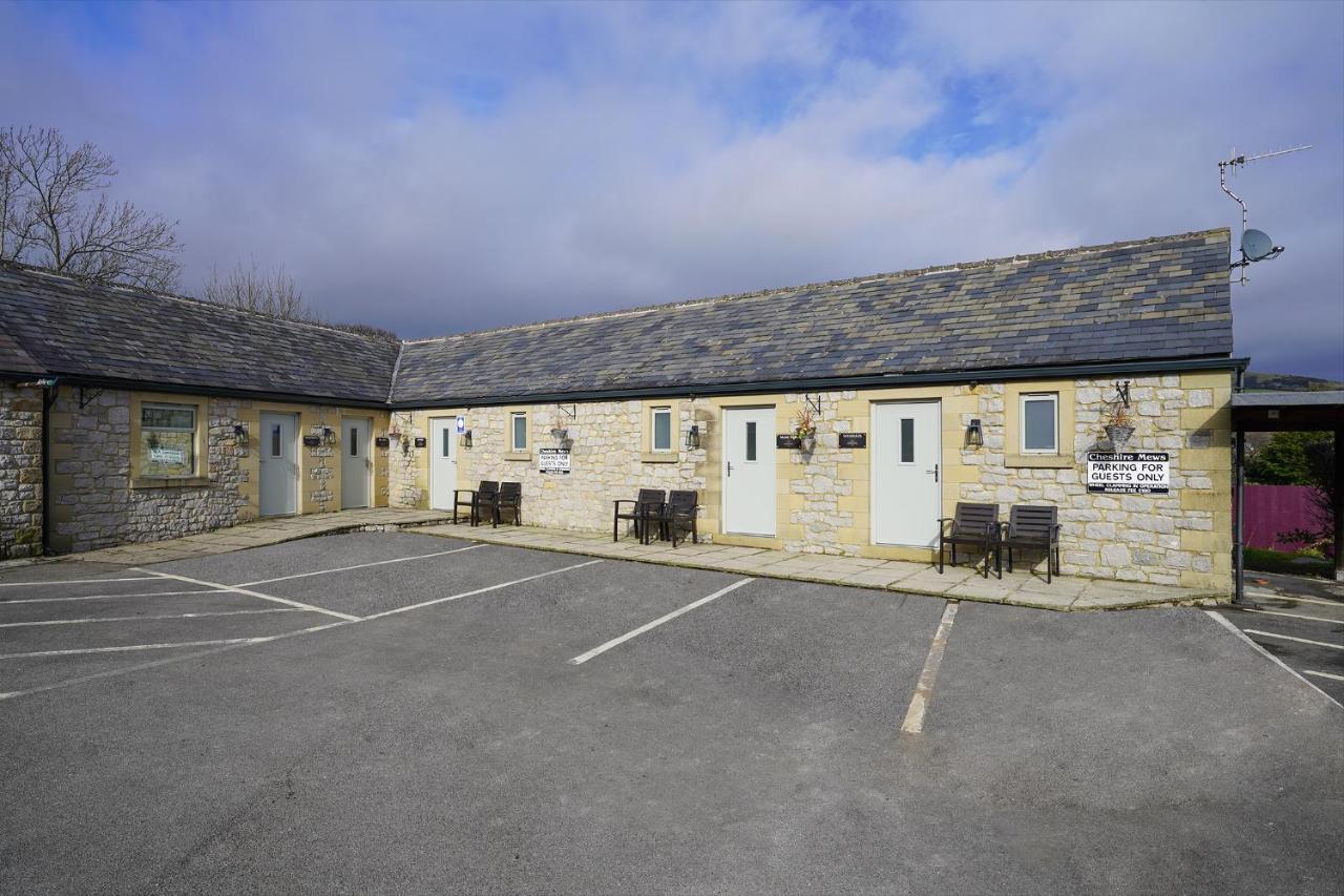 Cheshire Mews Hotel Castleton  Exterior photo